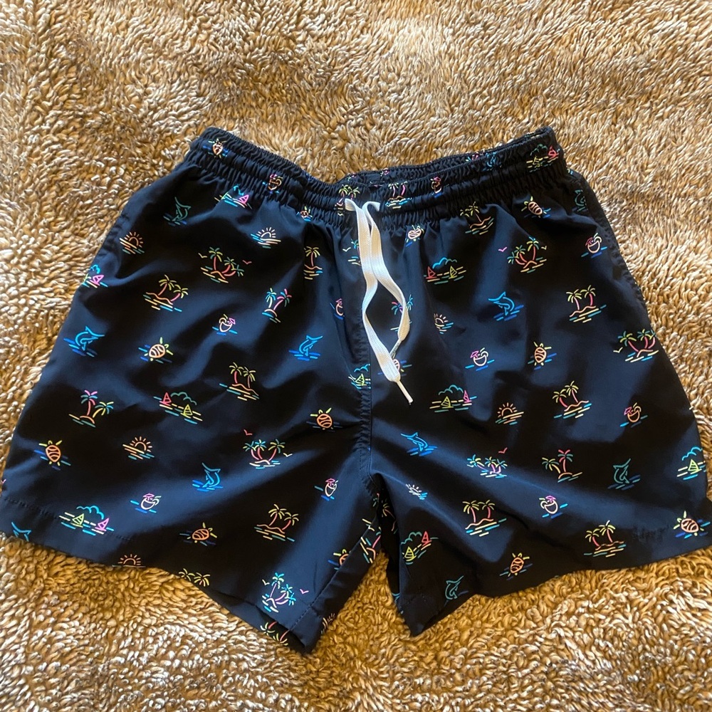 chubbies Black Neon Island Print Swim Trunks - excellent condition - Size Medium